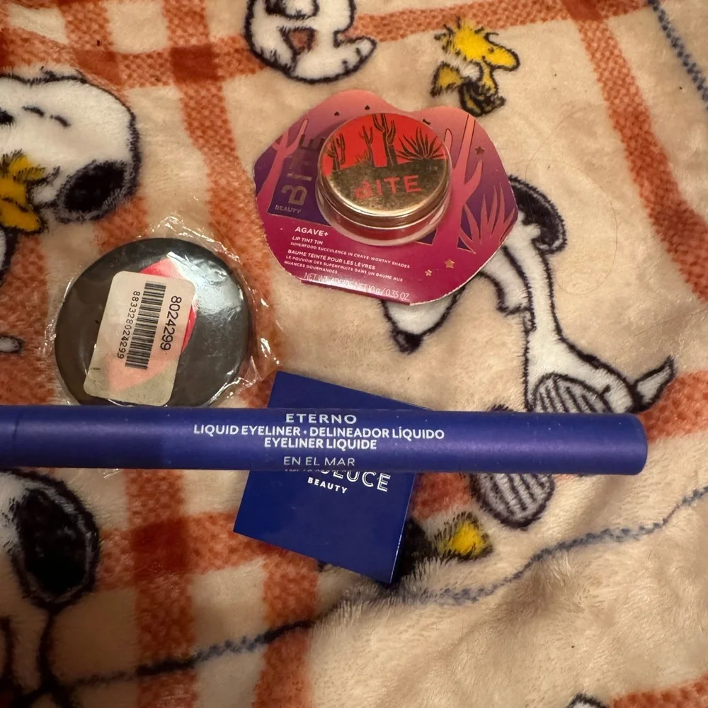 Makeup bundle